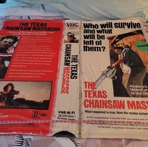 The Texas Chainsaw Massacre Throw